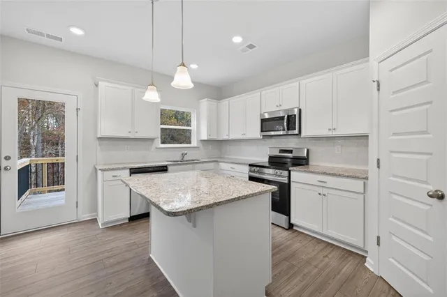 $399,900 | 303 Roxeywood Way, Winder, GA 30680