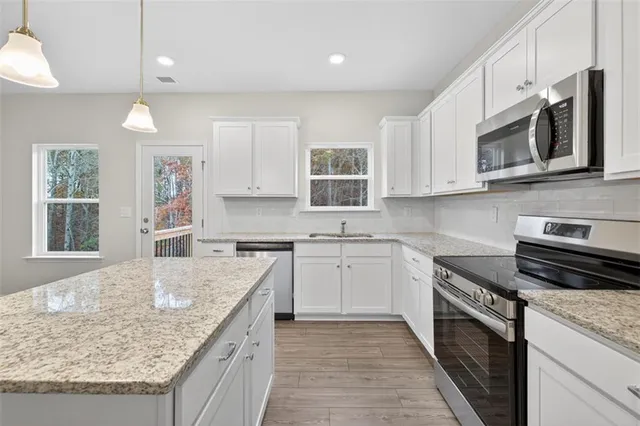 $399,900 | 303 Roxeywood Way, Winder, GA 30680