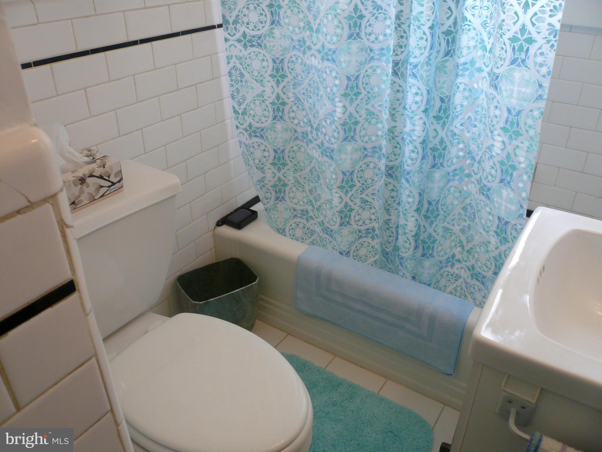 2816 Garnet Road Baltimore, MD 21234 - Photo 11 of 28 Bath