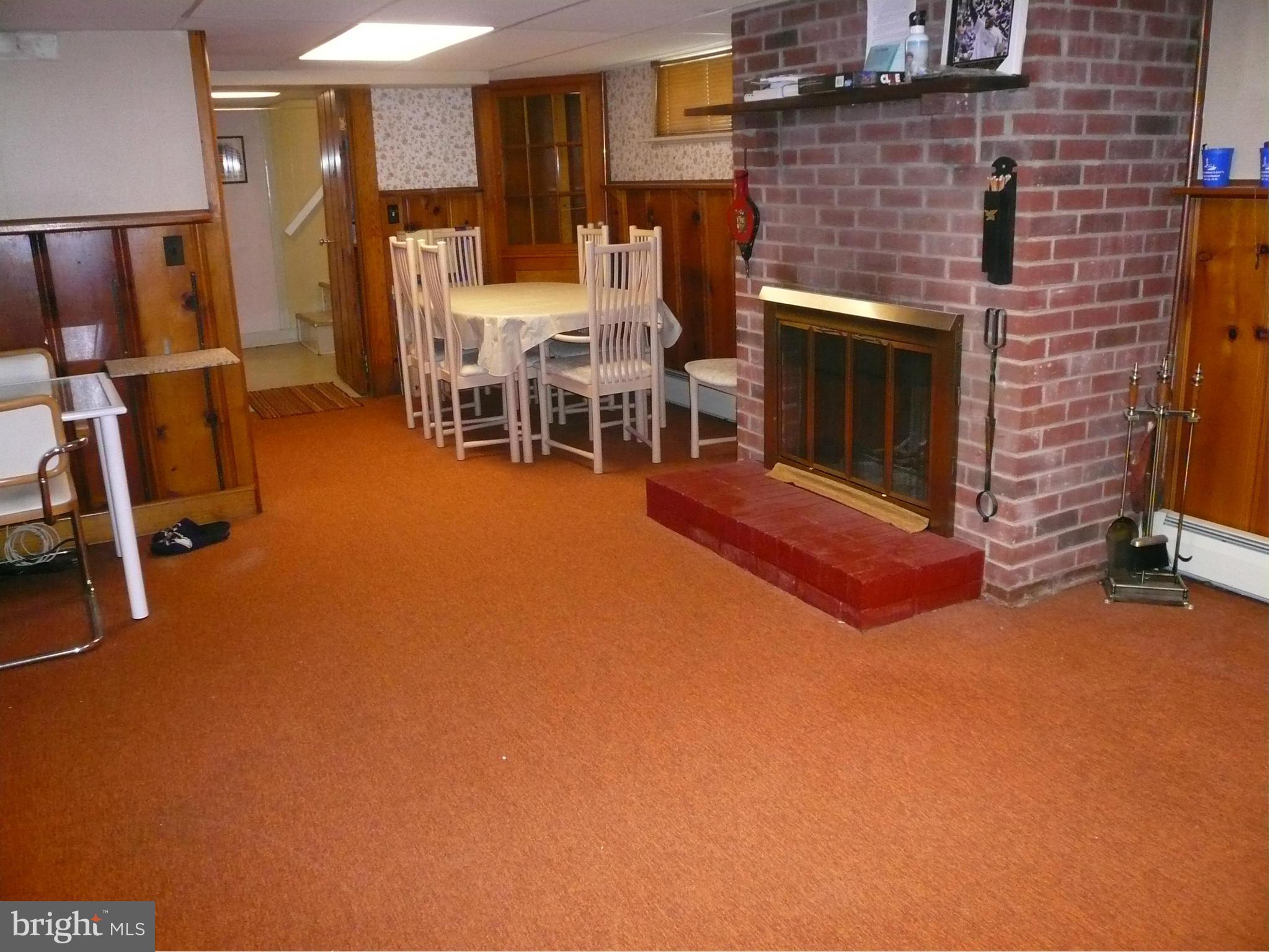 2816 Garnet Road Baltimore, MD 21234 - Photo 19 of 28 Family Room