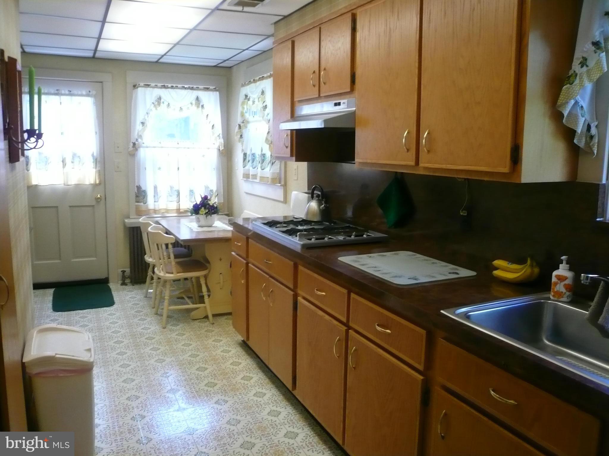 2816 Garnet Road Baltimore, MD 21234 - Photo 7 of 28 Kitchen
