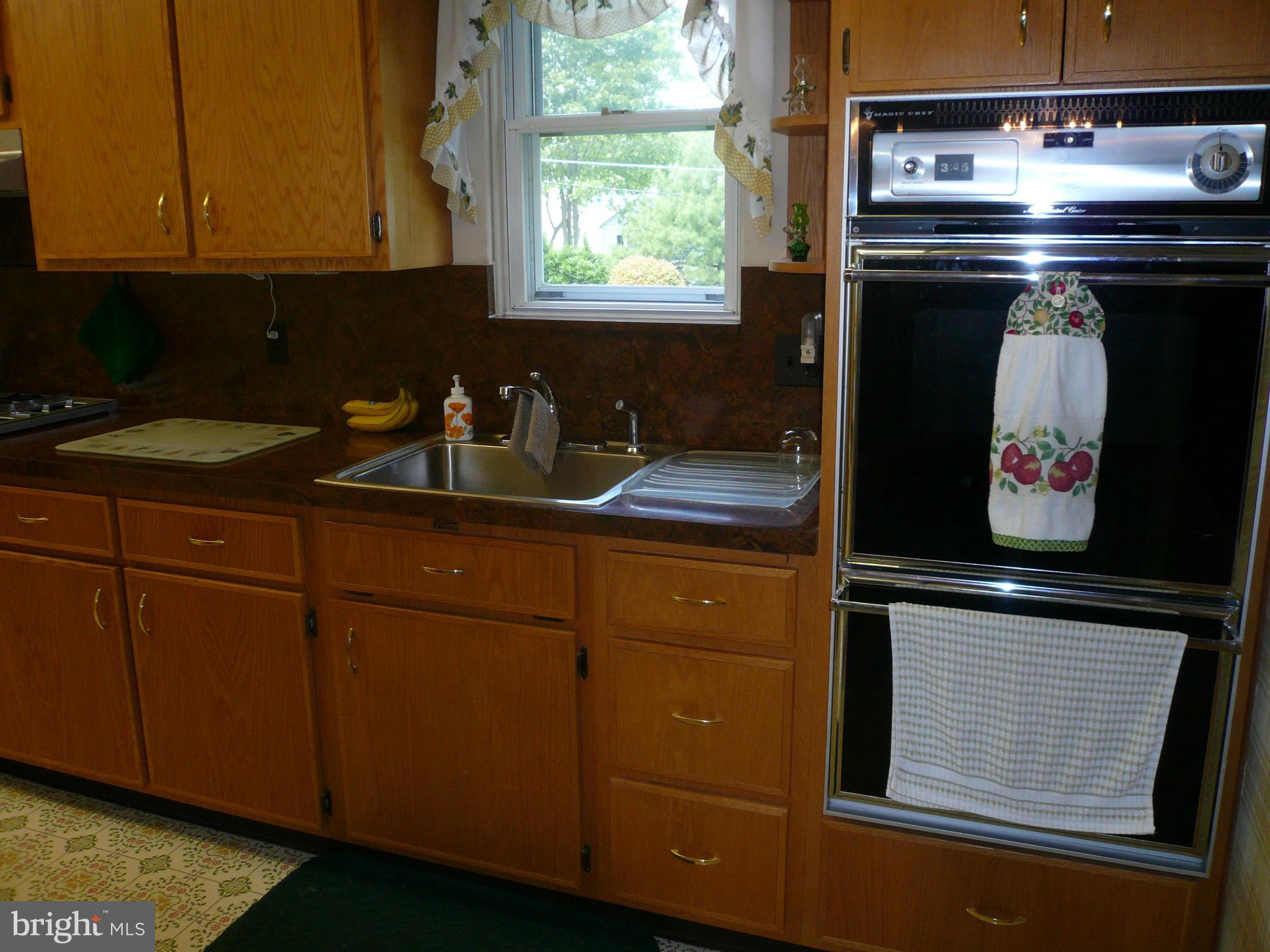 2816 Garnet Road Baltimore, MD 21234 - Photo 8 of 28 Kitchen