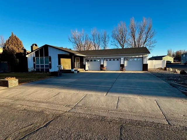 $345,000 | 1800 Circle Road, Worland, WY 82401
