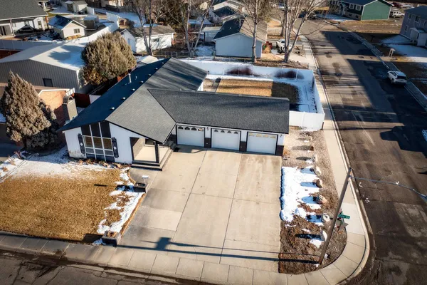 $325,000 | 1800 Circle Road, Worland, WY 82401