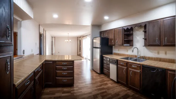 $325,000 | 1800 Circle Road, Worland, WY 82401