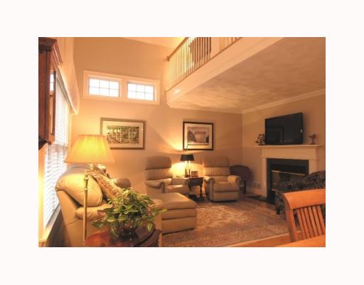 90 Channel View, Unit 3 Warwick, RI 02889 - Photo 6 of 8 Den/Family/Great Room.