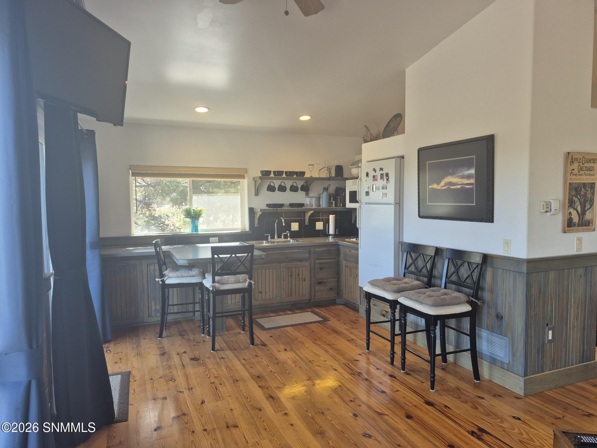 104 Georgetown Road Hanover, NM 88041 - Photo 52 of 90 kitchen dining area
