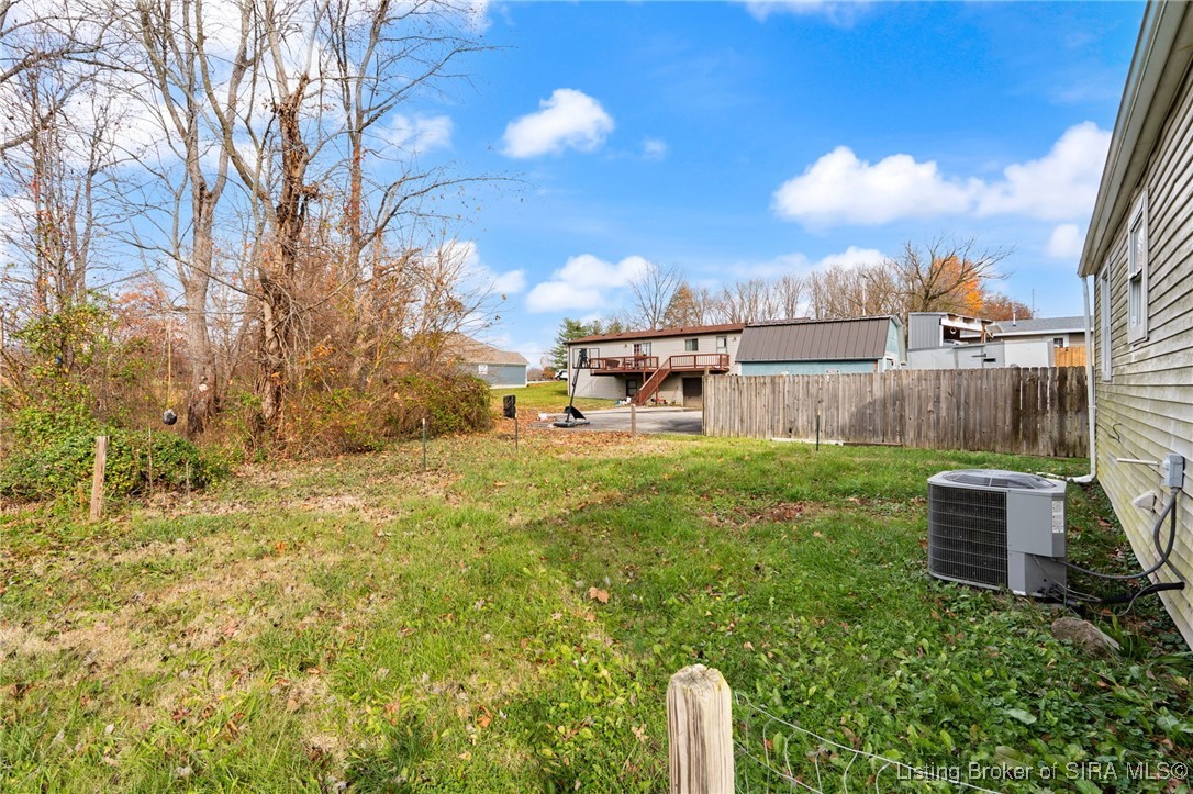 3941 Carver Street New Albany, IN 47150 - Photo 5 of 35