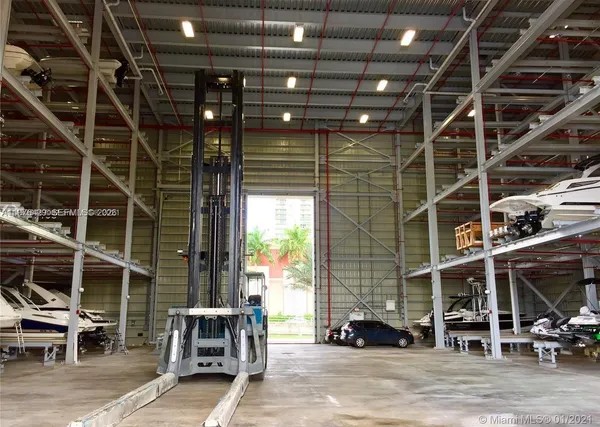 $98,000 | 400 Sunny Isles Blvd Dd406, Sunny Isles Beach, FL 33160