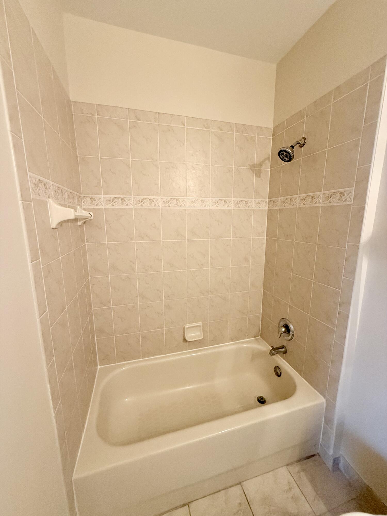 3051 Southeast Lexington Lakes Drive, Unit 202 Stuart, FL 34994 - Photo 19 of 35 3051 Unit 202