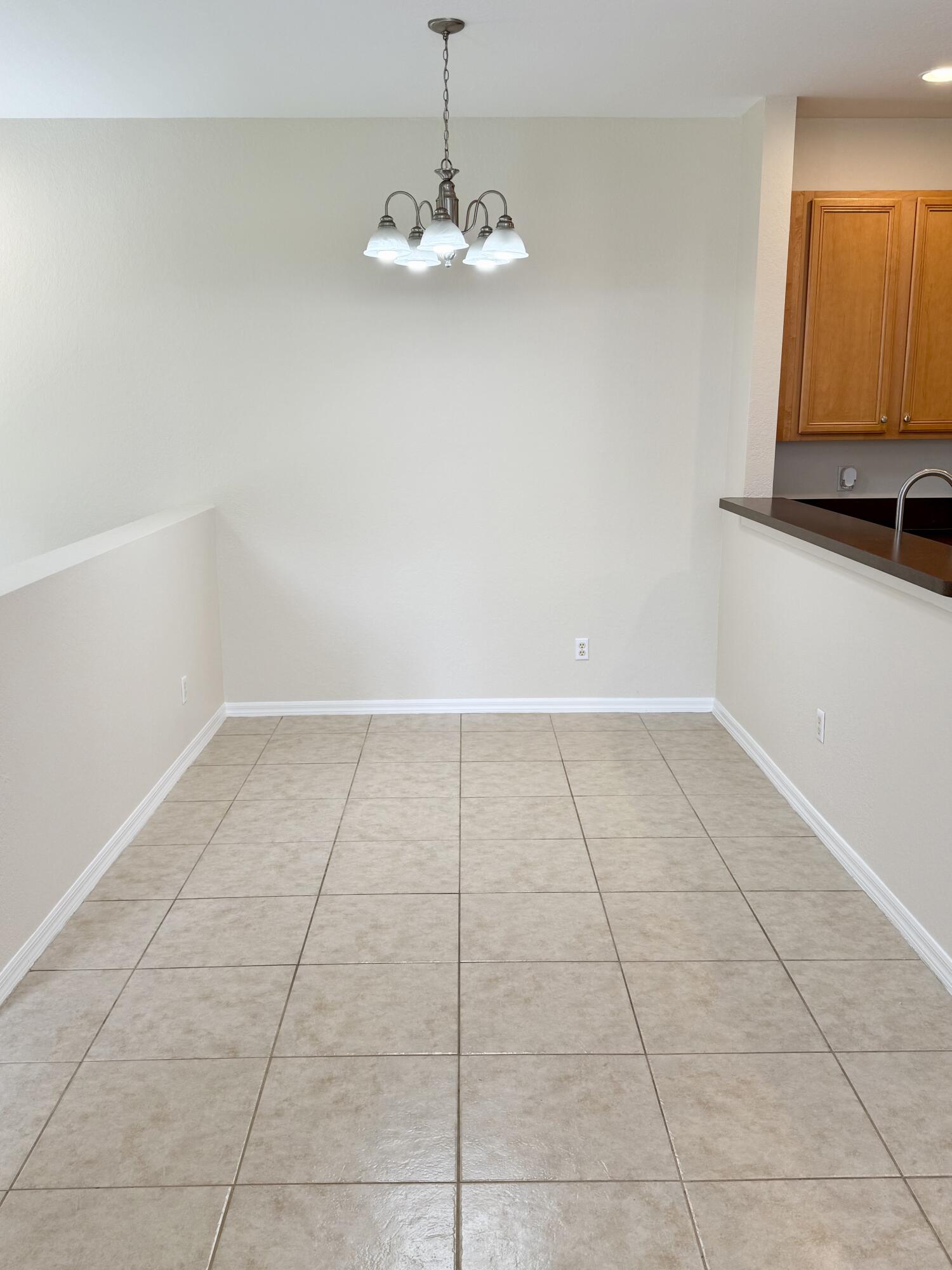 3051 Southeast Lexington Lakes Drive, Unit 202 Stuart, FL 34994 - Photo 9 of 35 3051 Unit 202