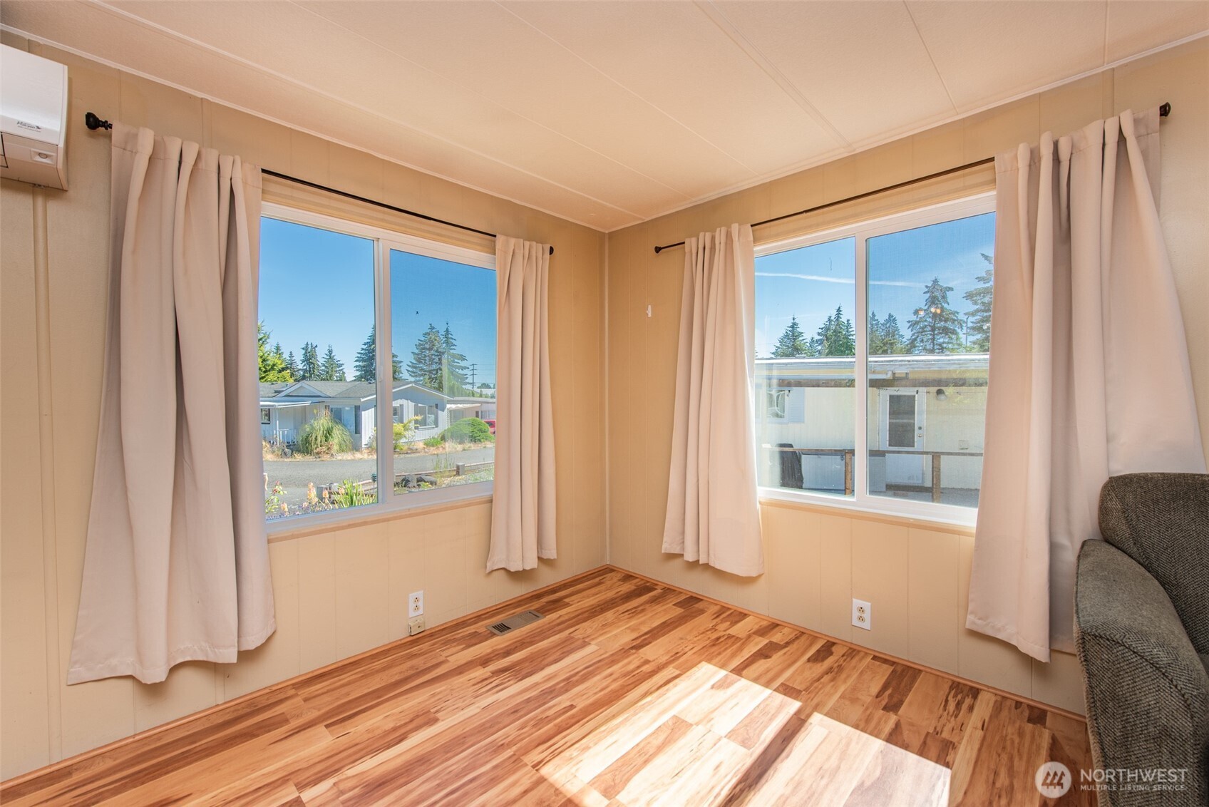 921 South 3rd Avenue, Unit 15 Sequim, WA 98382 - Photo 13 of 34