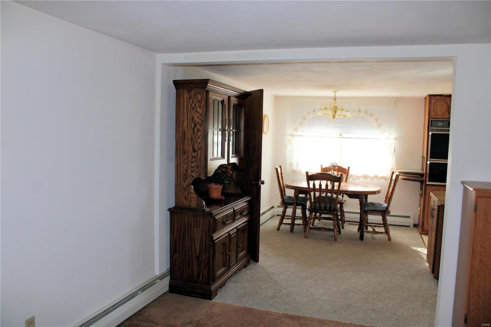 13438 Michael Road Highland, IL 62249 - Photo 14 of 47