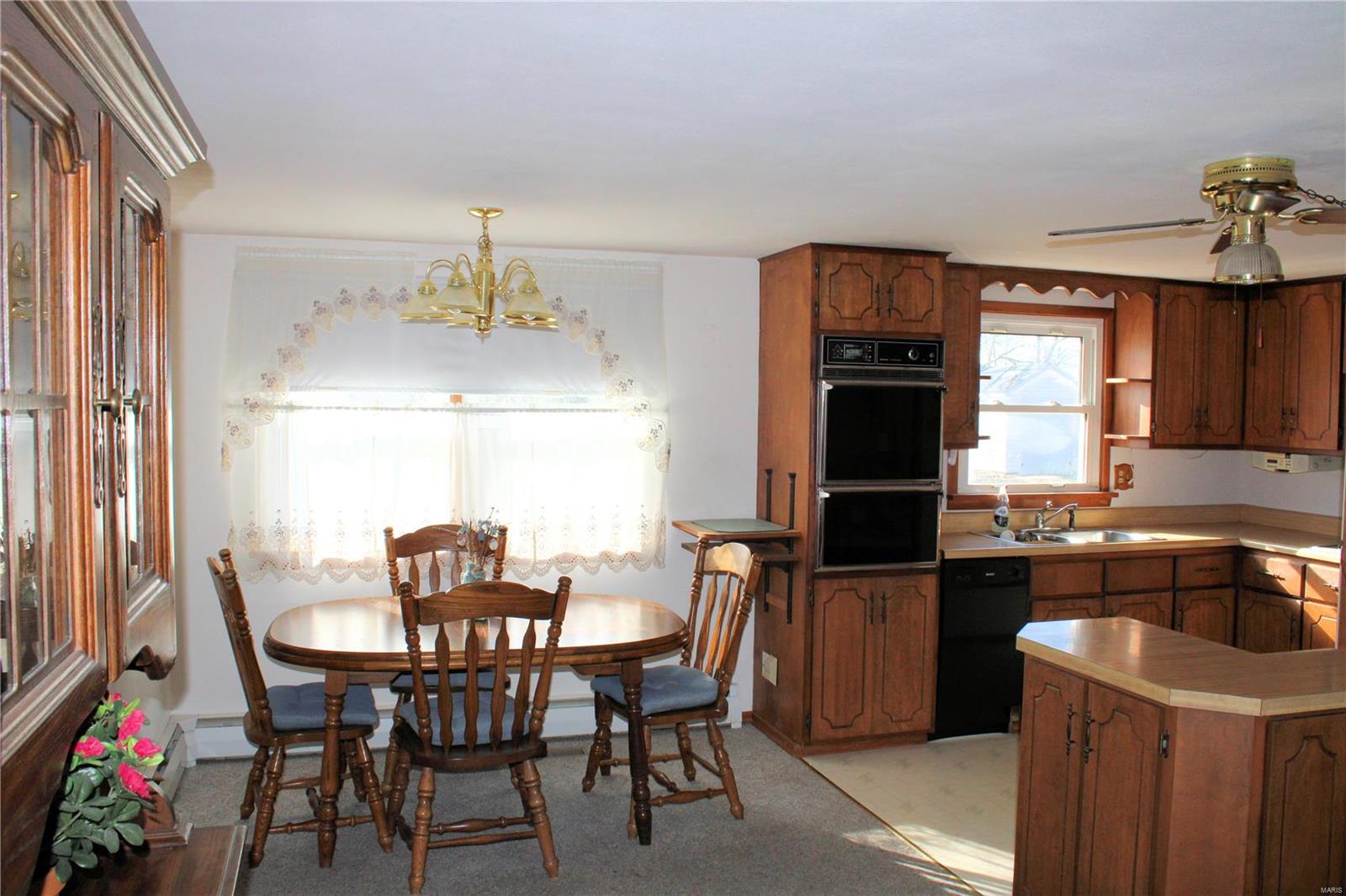 13438 Michael Road Highland, IL 62249 - Photo 17 of 47