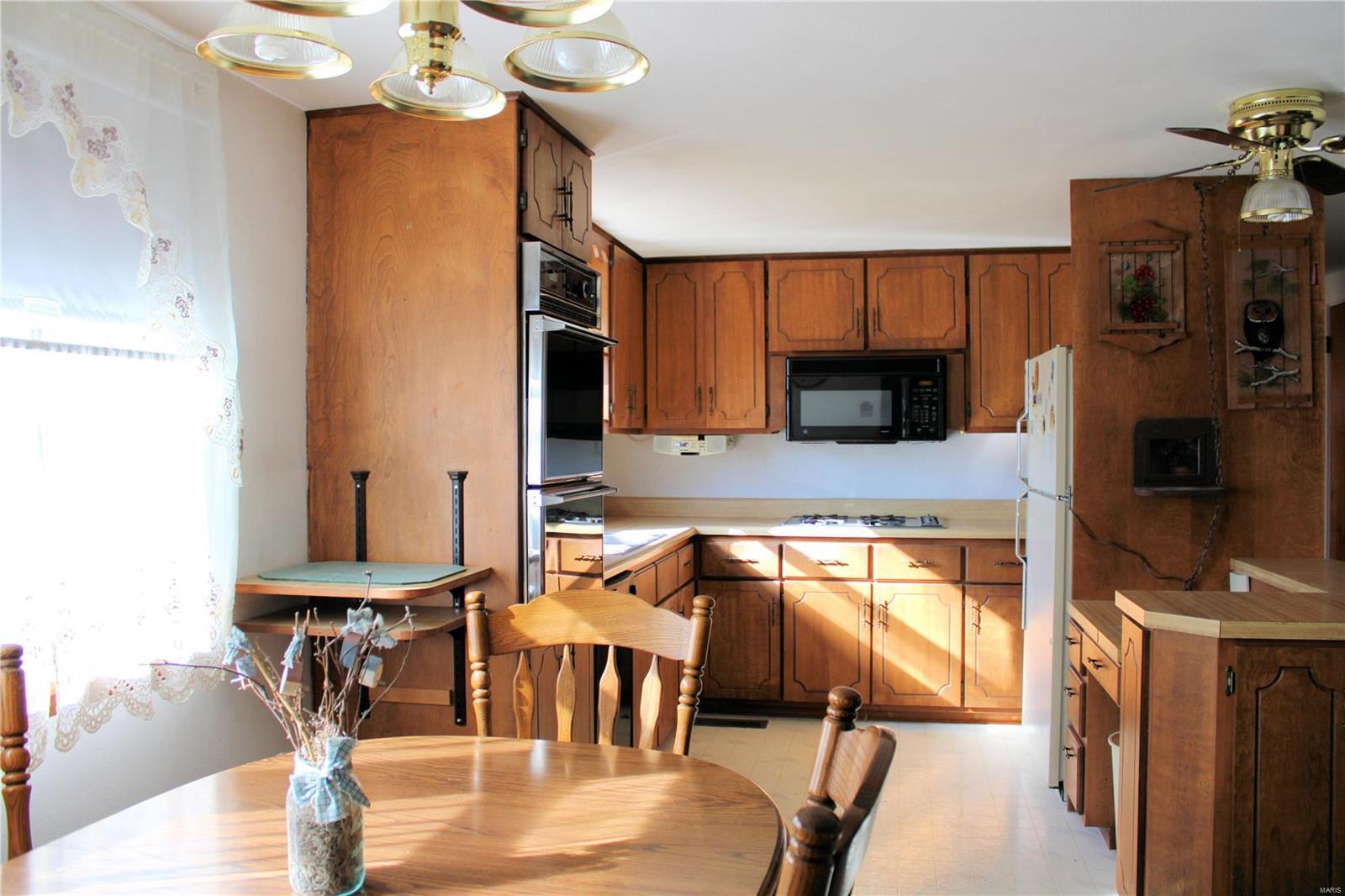 13438 Michael Road Highland, IL 62249 - Photo 19 of 47