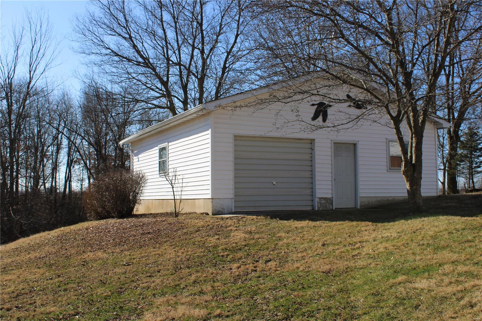 13438 Michael Road Highland, IL 62249 - Photo 3 of 47