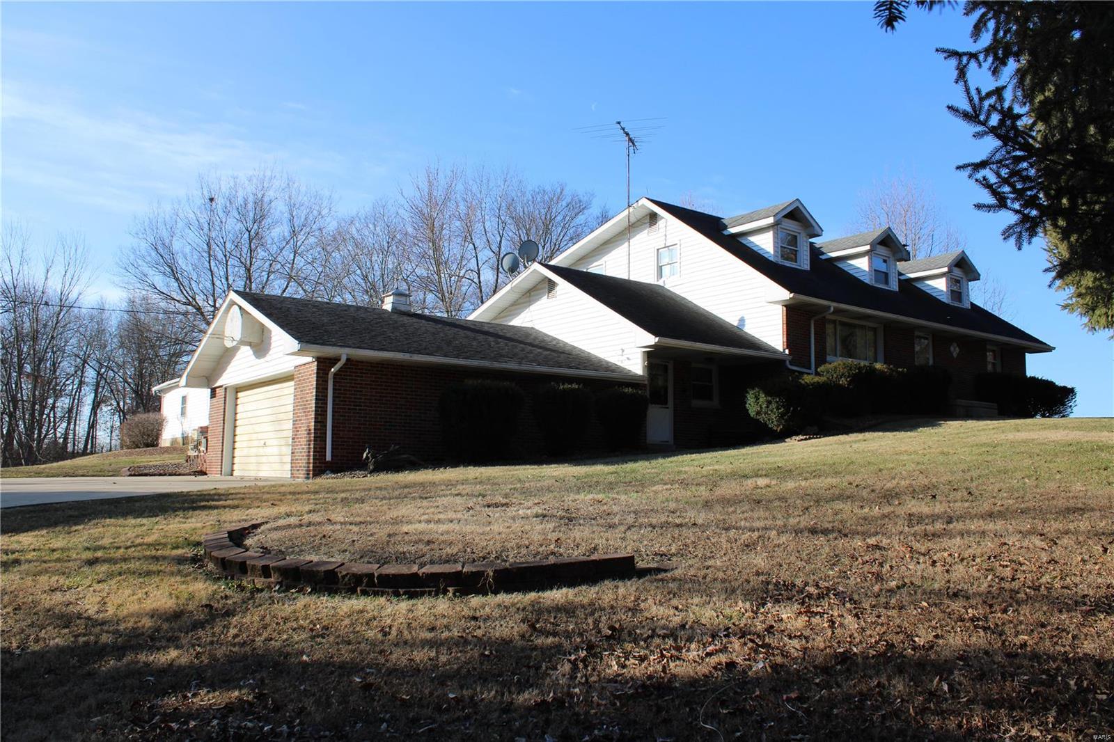 13438 Michael Road Highland, IL 62249 - Photo 36 of 47