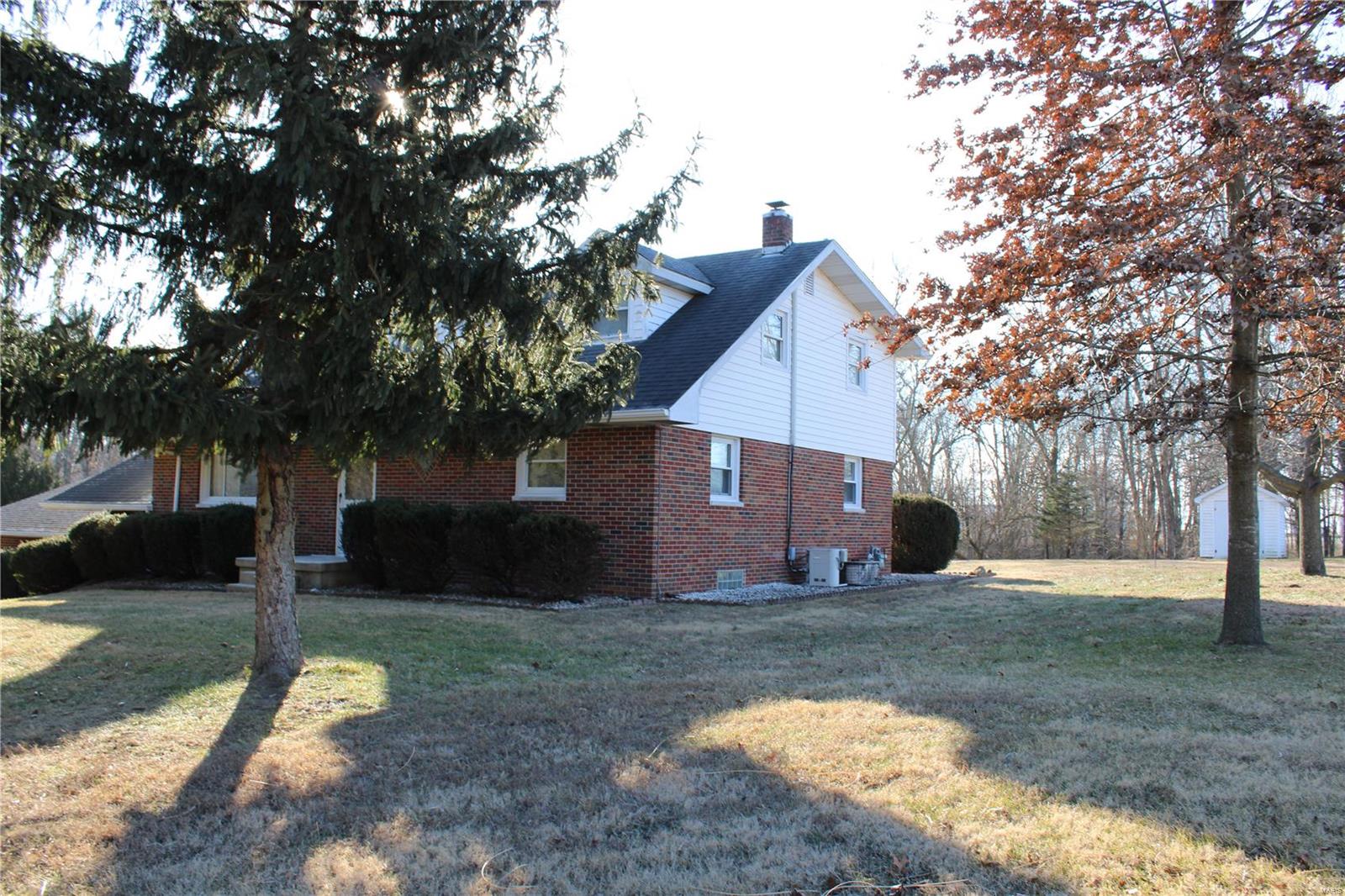 13438 Michael Road Highland, IL 62249 - Photo 38 of 47