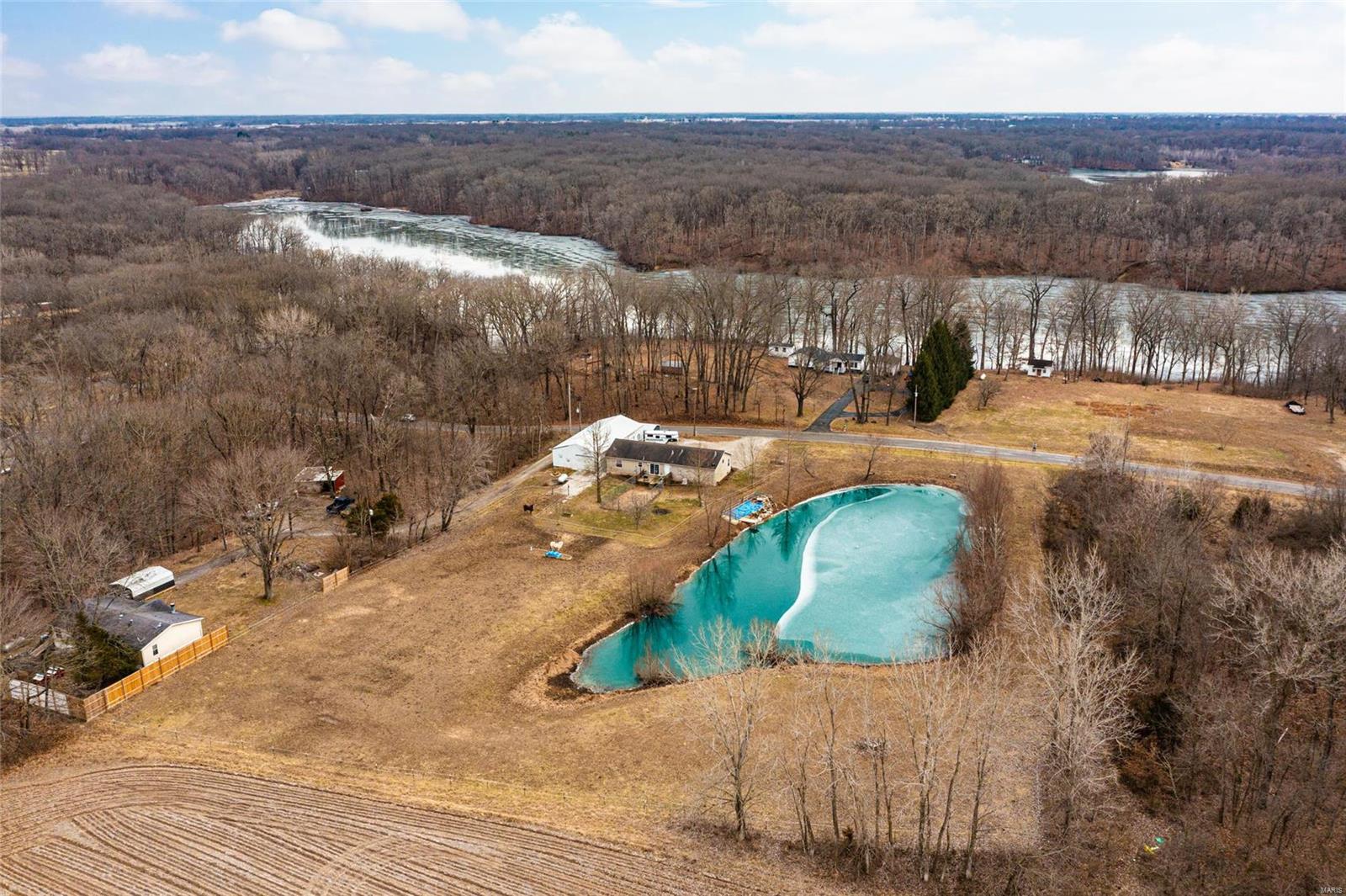 3851 Bono Road Staunton, IL 62088 - Photo 2 of 56
