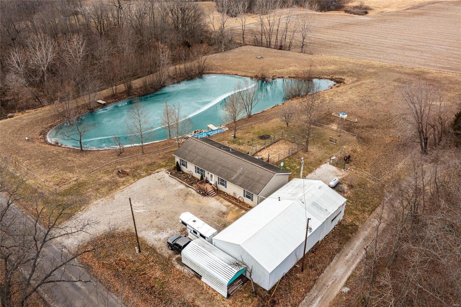3851 Bono Road Staunton, IL 62088 - Photo 31 of 56
