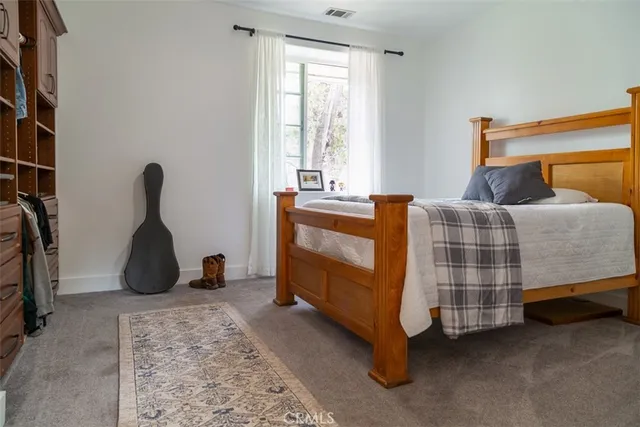 $674,900 | 33303 Lakeview Drive, Running Springs, CA 92382