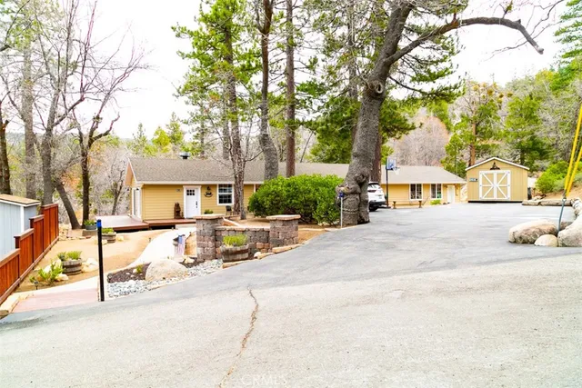 $674,900 | 33303 Lakeview Drive, Running Springs, CA 92382