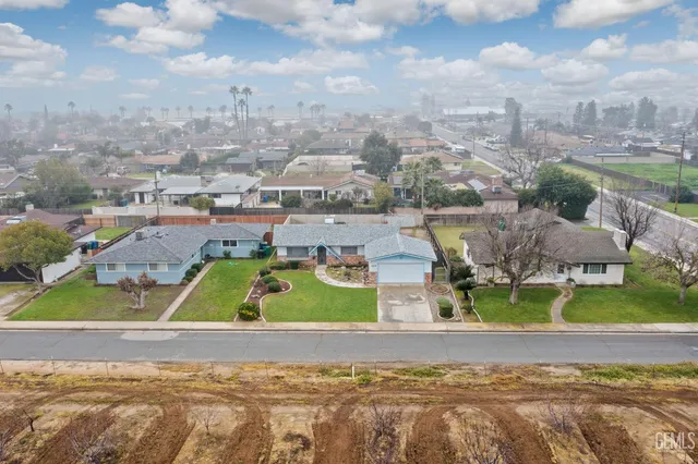 $319,900 | Undisclosed Address, Shafter, CA 93263