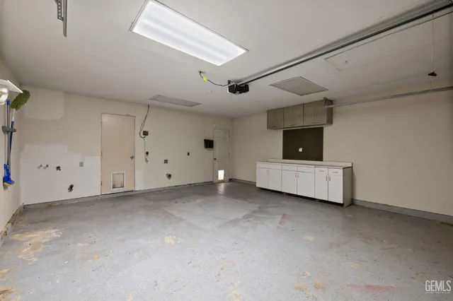 $319,900 | Undisclosed Address, Shafter, CA 93263