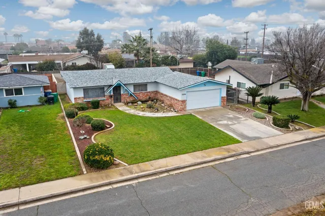 $319,900 | Undisclosed Address, Shafter, CA 93263