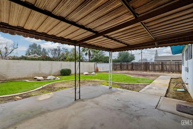 $319,900 | Undisclosed Address, Shafter, CA 93263