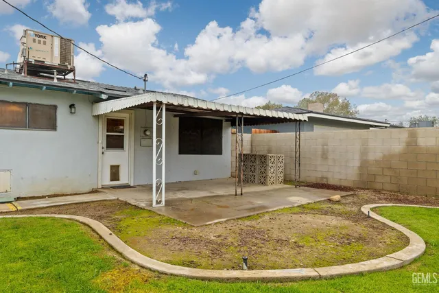 $319,900 | Undisclosed Address, Shafter, CA 93263