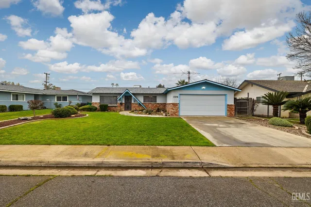 $319,900 | Undisclosed Address, Shafter, CA 93263