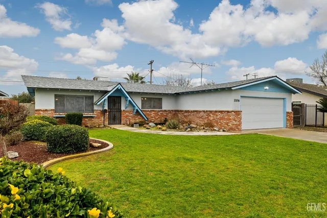 $319,900 | Undisclosed Address, Shafter, CA 93263