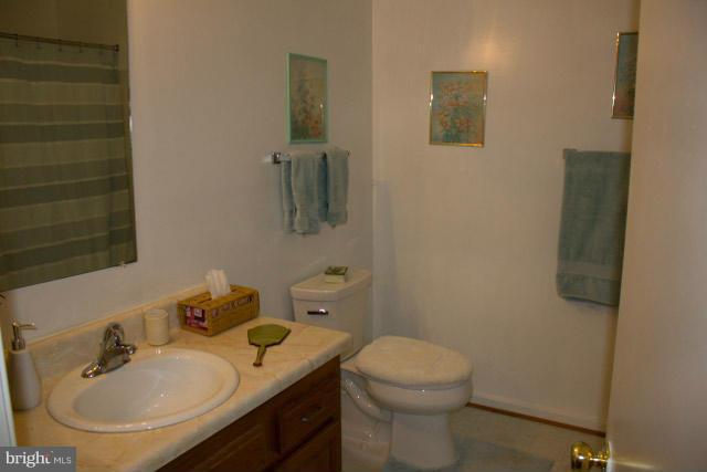 10289 Abbott Road Manassas, VA 20110 - Photo 18 of 23 Bath