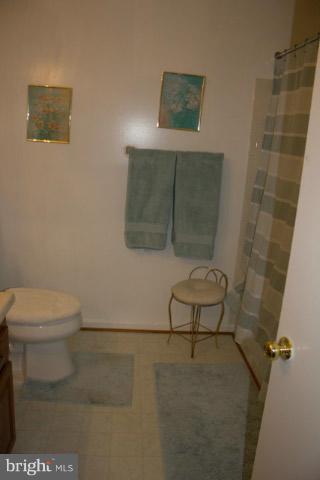 10289 Abbott Road Manassas, VA 20110 - Photo 19 of 23 Bath