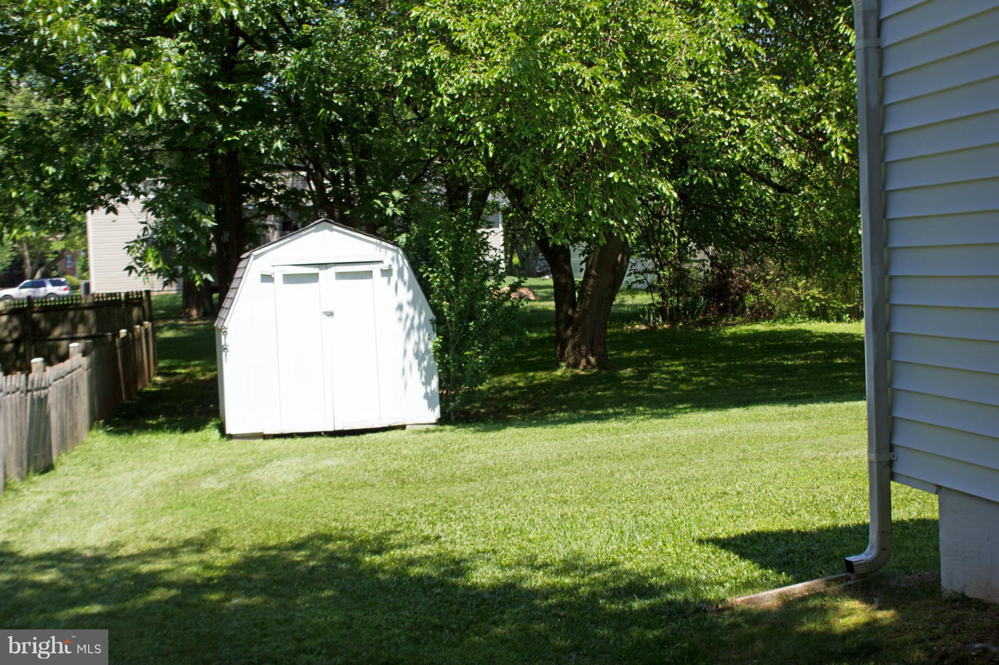10289 Abbott Road Manassas, VA 20110 - Photo 21 of 23 Exterior (Rear)