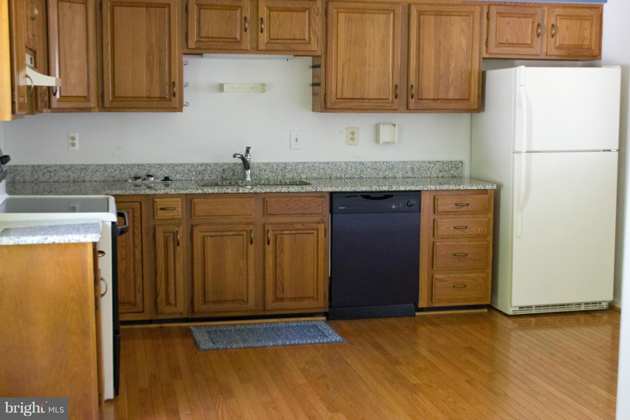 10289 Abbott Road Manassas, VA 20110 - Photo 8 of 23 Kitchen