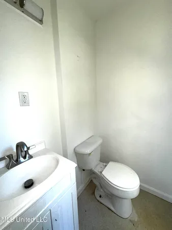 $124,900 | 4813 King James Drive, Pascagoula, MS 39581