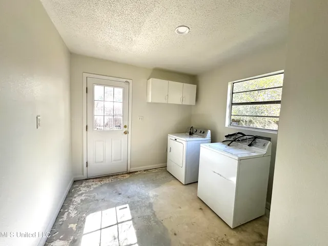 $129,900 | 4813 King James Drive, Pascagoula, MS 39581