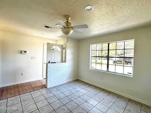 $124,900 | 4813 King James Drive, Pascagoula, MS 39581