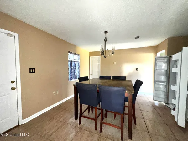 $124,900 | 4813 King James Drive, Pascagoula, MS 39581