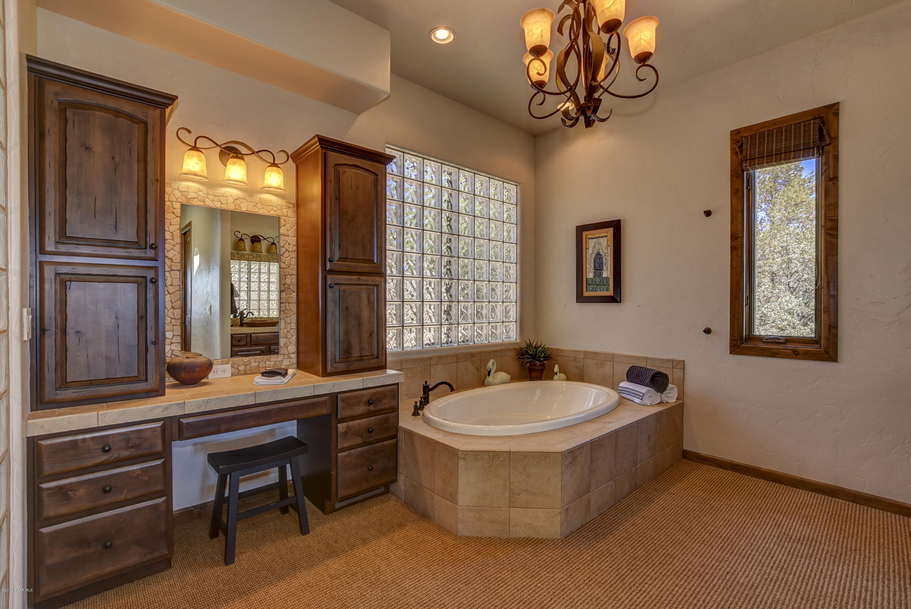 2180 Forest Mountain Road Prescott, AZ 86303 - Photo 23 of 47 Master Bathroom