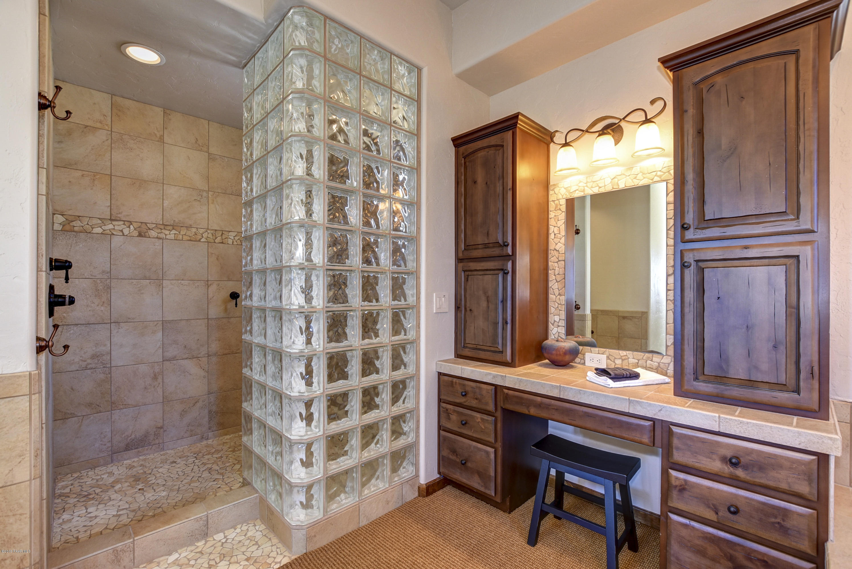 2180 Forest Mountain Road Prescott, AZ 86303 - Photo 25 of 47 Master Bathroom