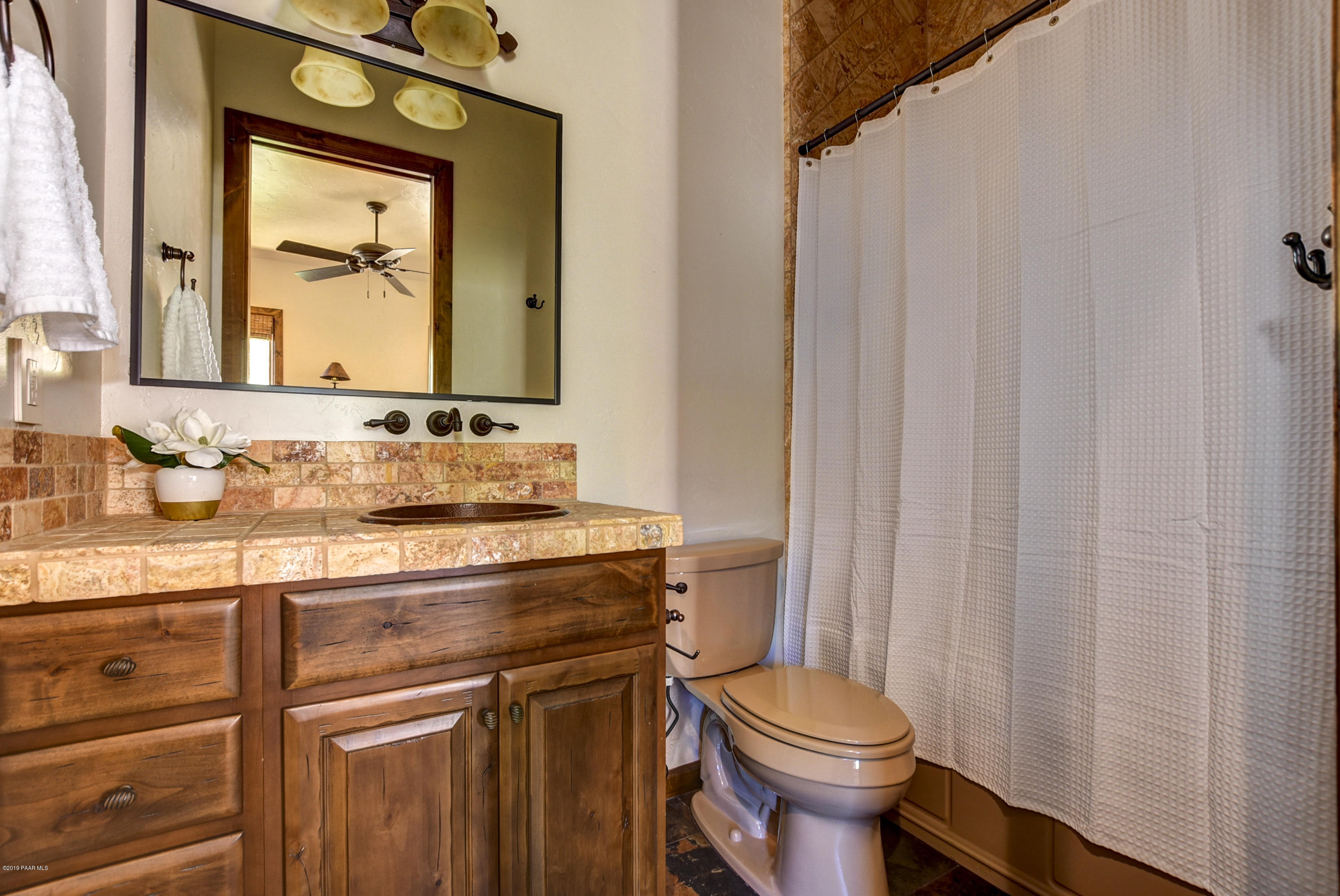 2180 Forest Mountain Road Prescott, AZ 86303 - Photo 27 of 47 Ensuite Guest Bathroom