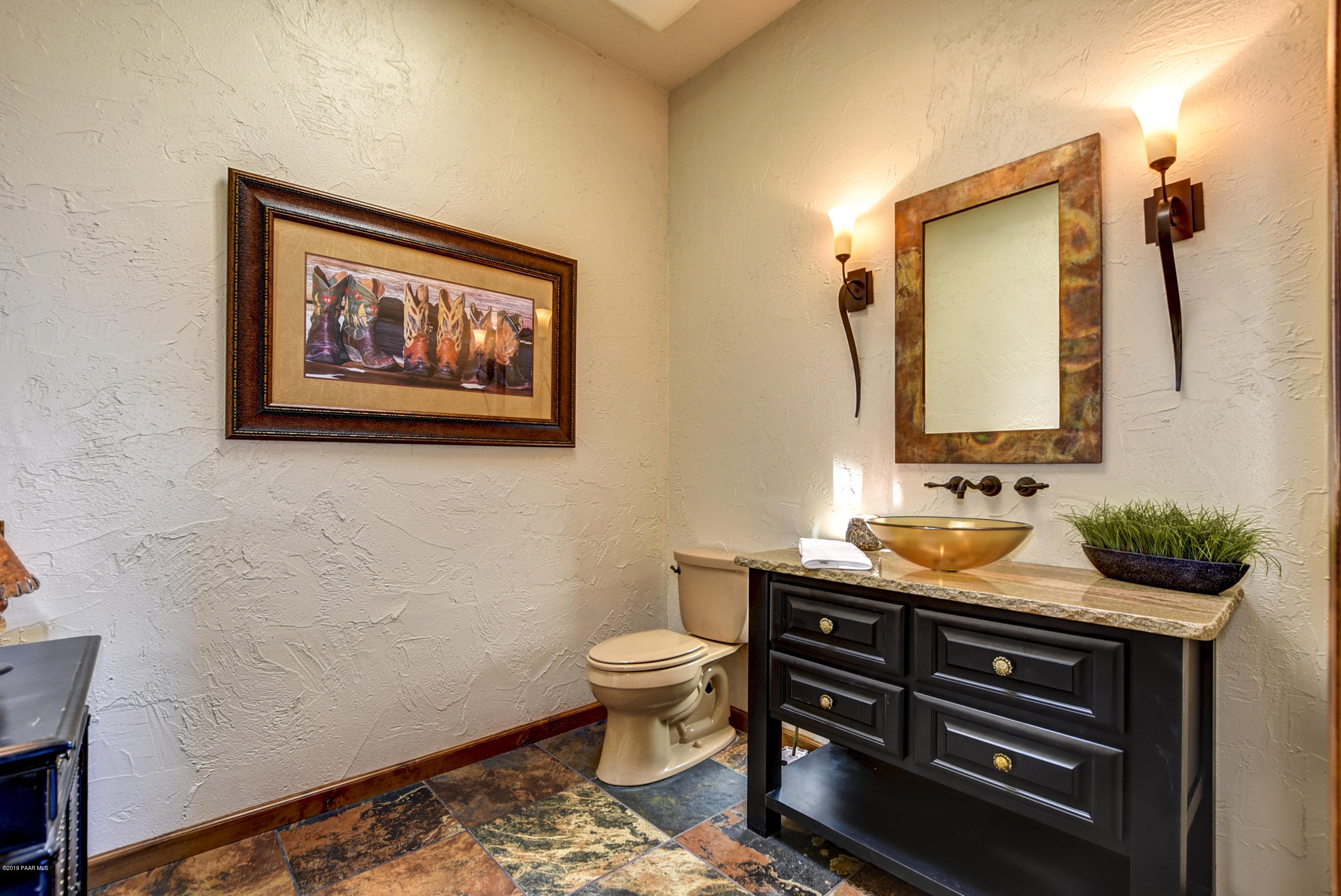 2180 Forest Mountain Road Prescott, AZ 86303 - Photo 29 of 47 Powder Room