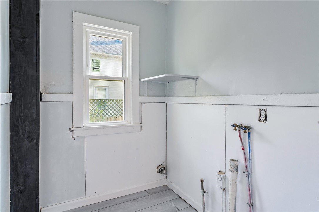 56 Wren Street Rochester, NY 14613 - Photo 18 of 42