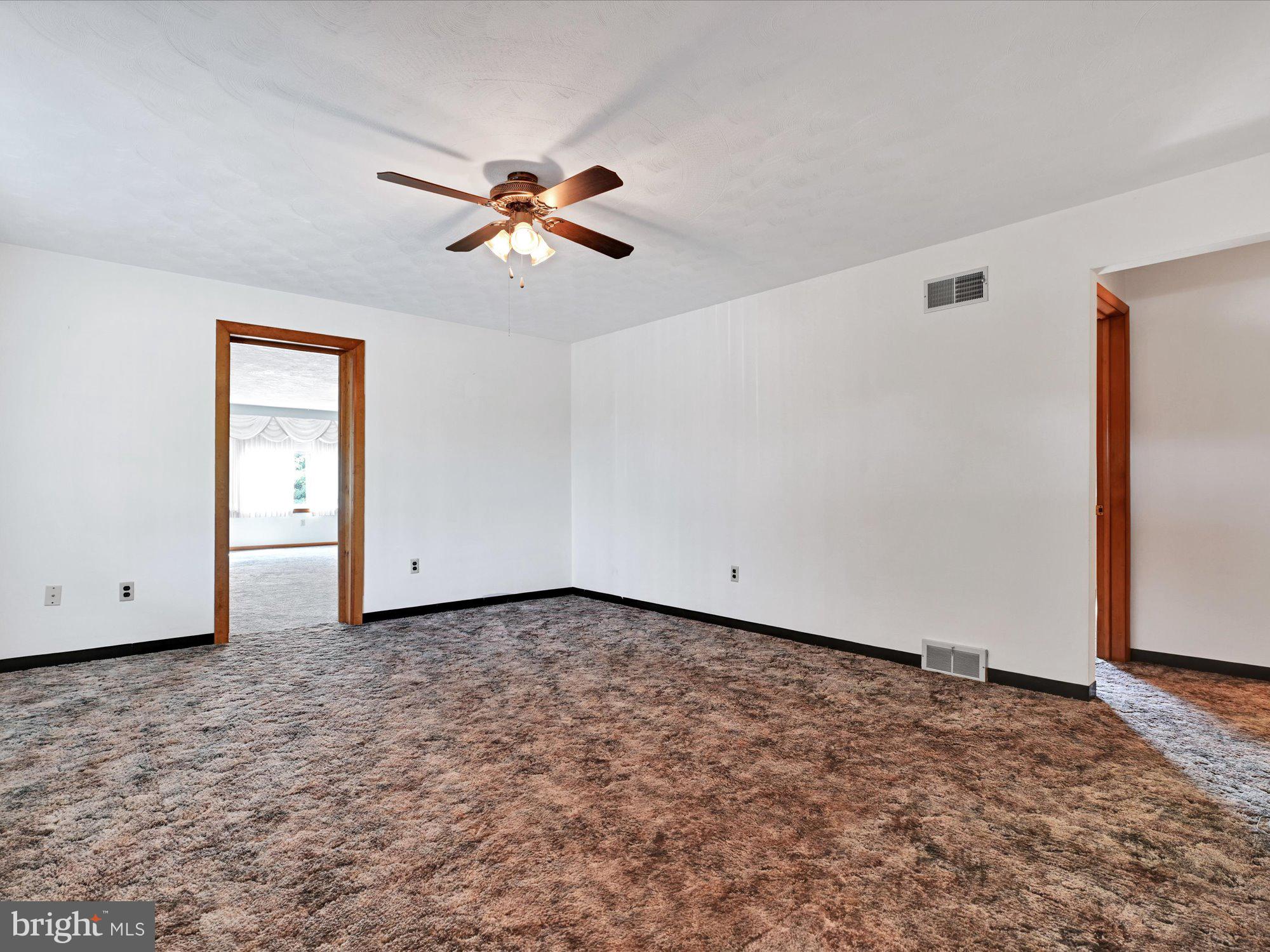 8473 Orchard Road Spring Grove, PA 17362 - Photo 3 of 28