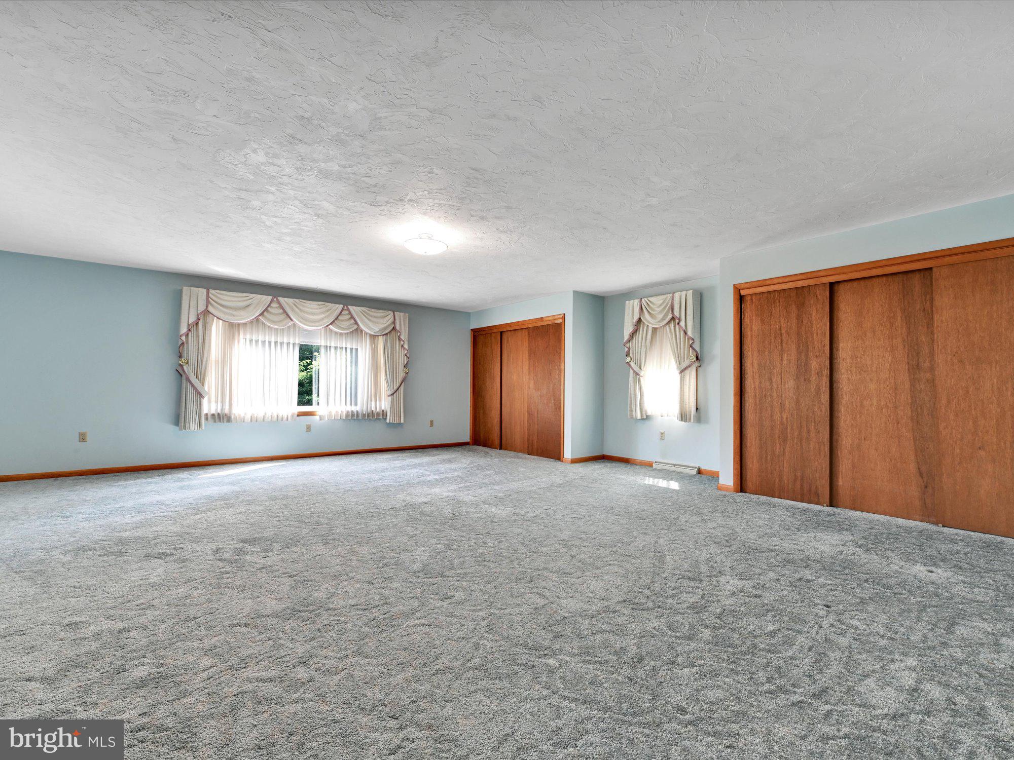 8473 Orchard Road Spring Grove, PA 17362 - Photo 5 of 28