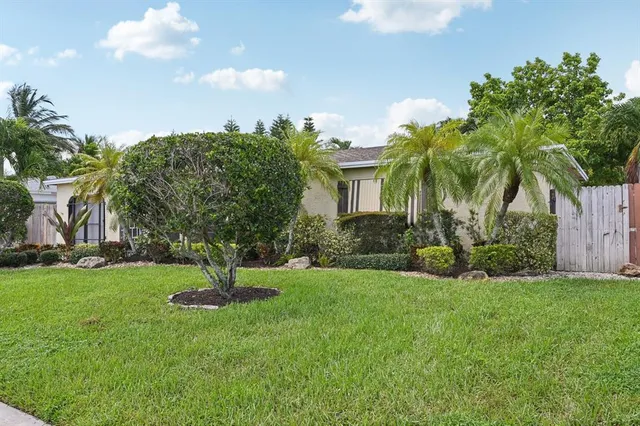 $3,700 | 4549 Baldric Street, Boca Raton, FL 33428