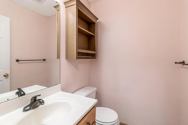 $225,000 | 1504 Praha Street Southeast, New Prague, MN 56071